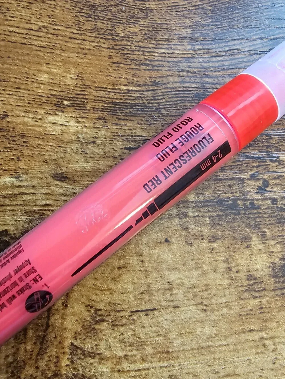 Liquitex Professional Paint Marker Fluorescent Red